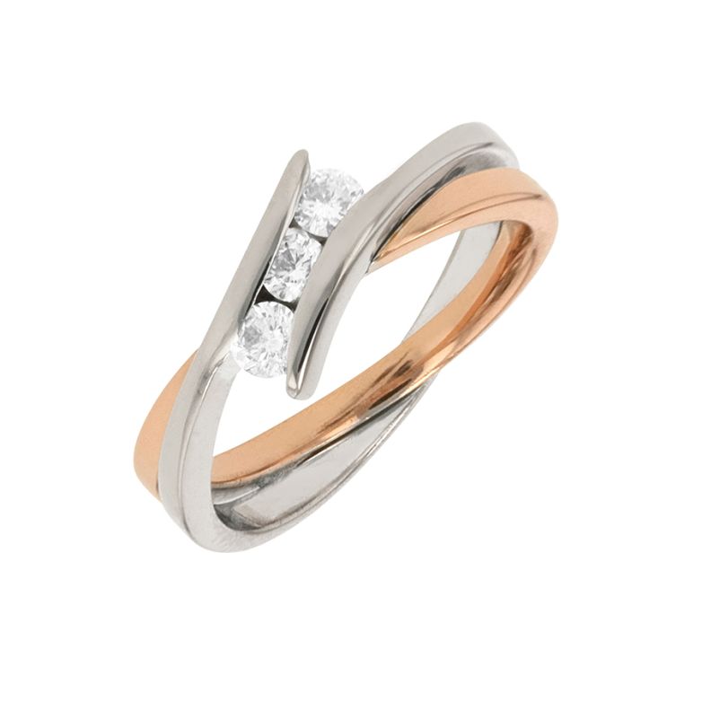 Acheter Bague trilogie diamants 0.30 carat 3 ors 5.24g Comme neuf - 1600,00 € Bague trilogie diamants 0.30 carat 3 ors 5.24g Comme neuf - reconditionné disponible sur Gemme Les Bijoux
